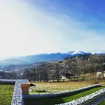 Uroczysko Starych Sztolni 住宿加早餐酒店 3*