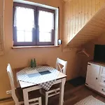Uroczysko Starych Sztolni 住宿加早餐酒店 斯克拉斯卡波伦巴
